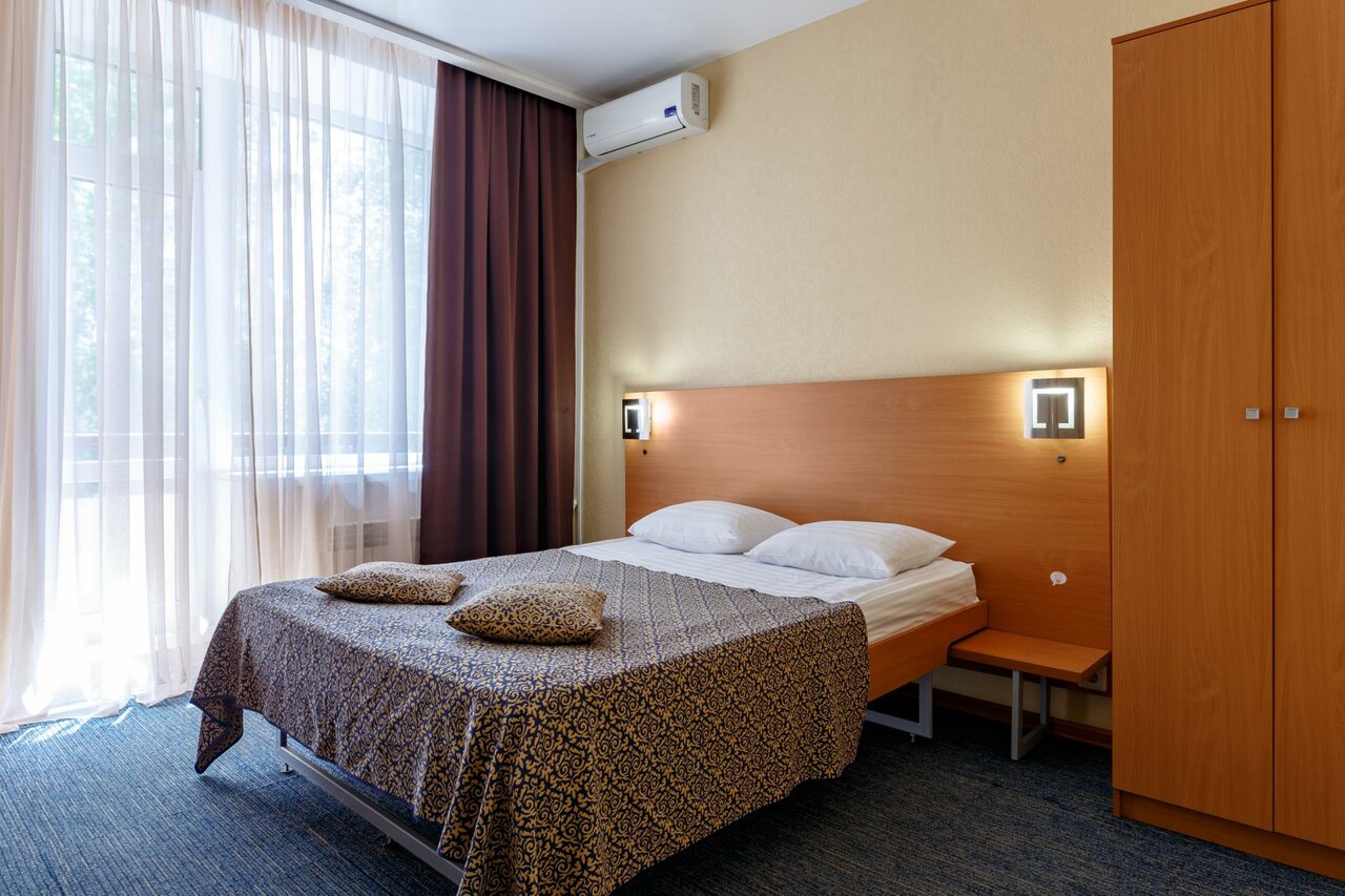 Гостиница Cronwell Park Ника Омск